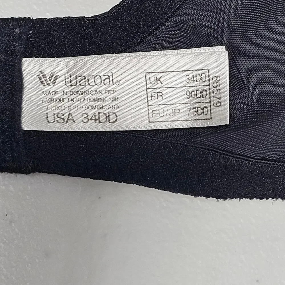 Wacoal 85579 Beguiling Full Figure Underwire in Black  Size 34DD